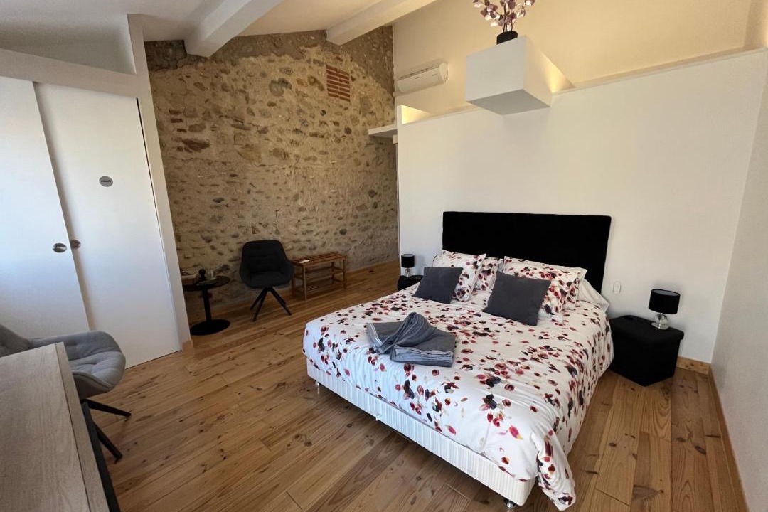 Photo of Others in Bages