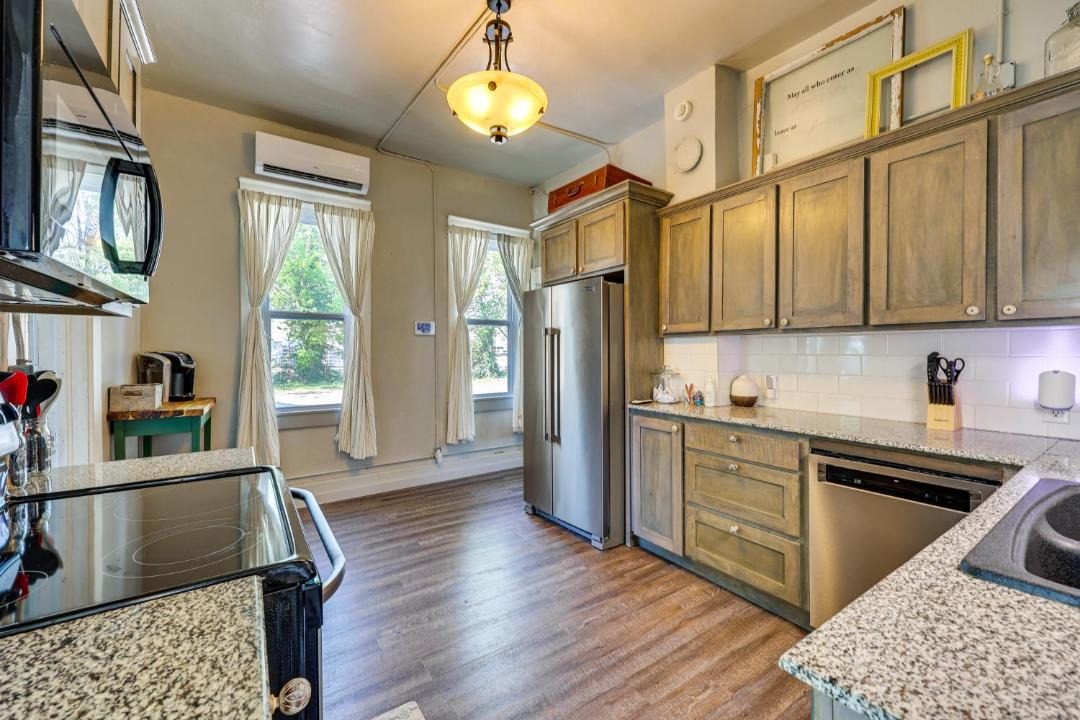 Photo of Kitchen in Cave Springs