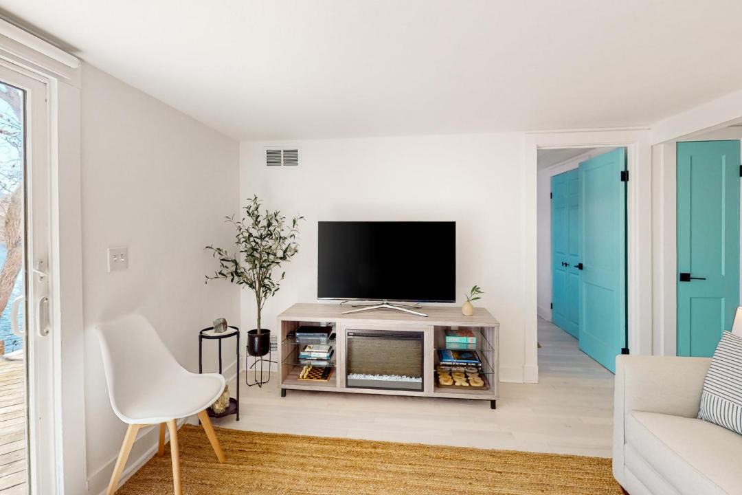 Photo of Livingroom in Cataumet