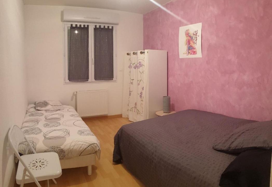 Photo of Bedroom in Parcey