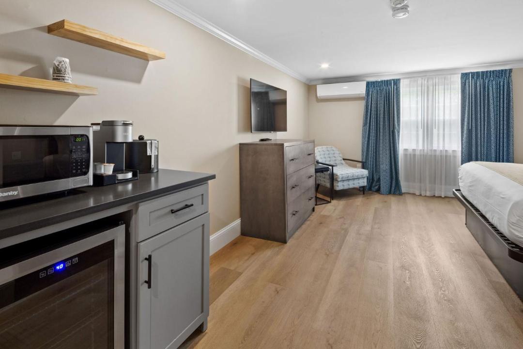 Photo of Others in West Dennis