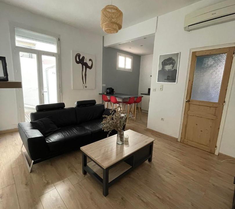 Photo of Livingroom in Clemenceau