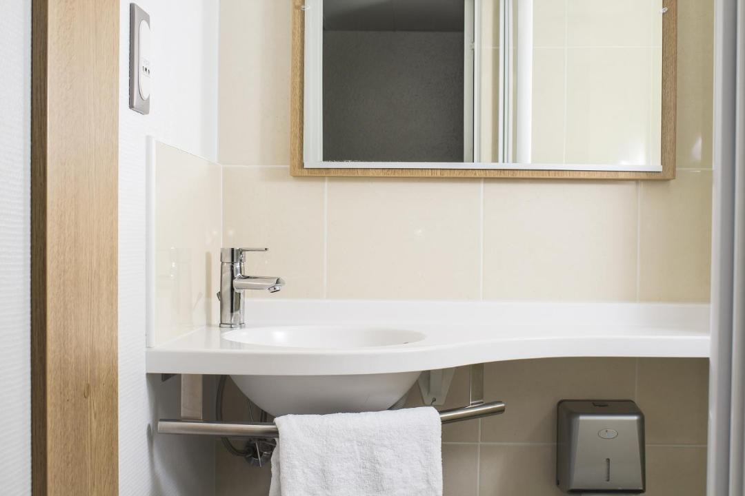 Photo of Bathroom in Montlucon