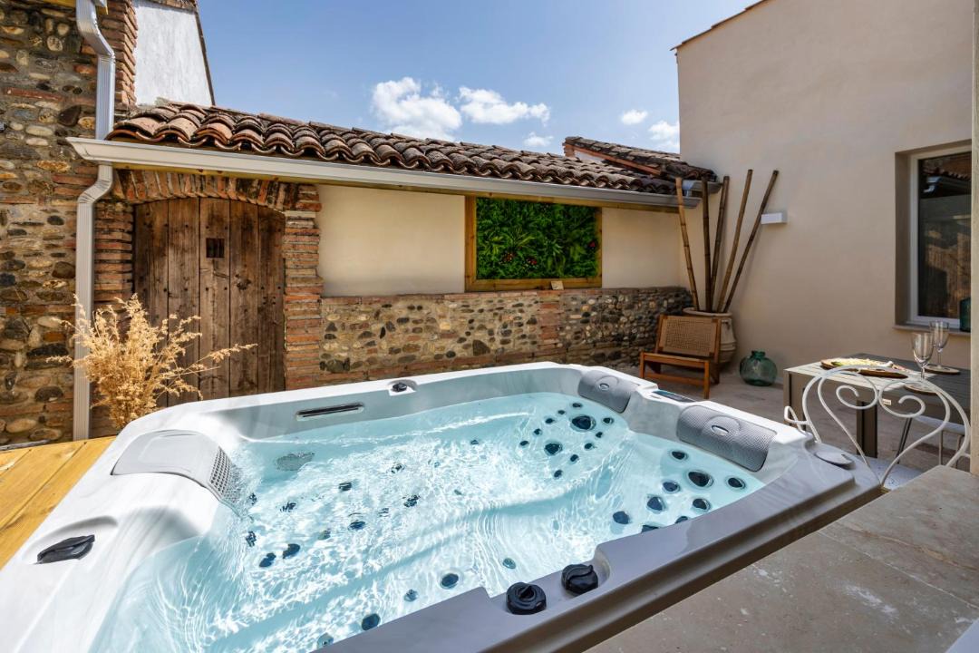 Photo of Others in Castelnau-d'Estretefonds