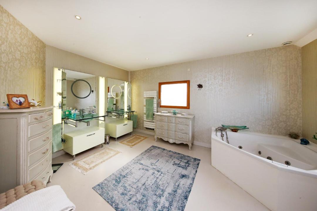 Photo of Others in Saint-Germain-sur-Ay