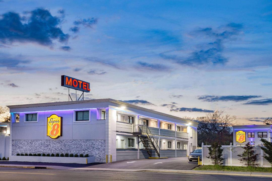 Photo of Others in Lindenhurst