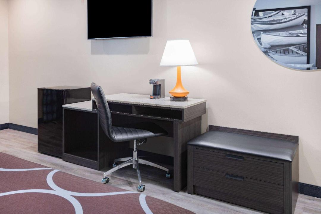 Photo of Others in Lindenhurst