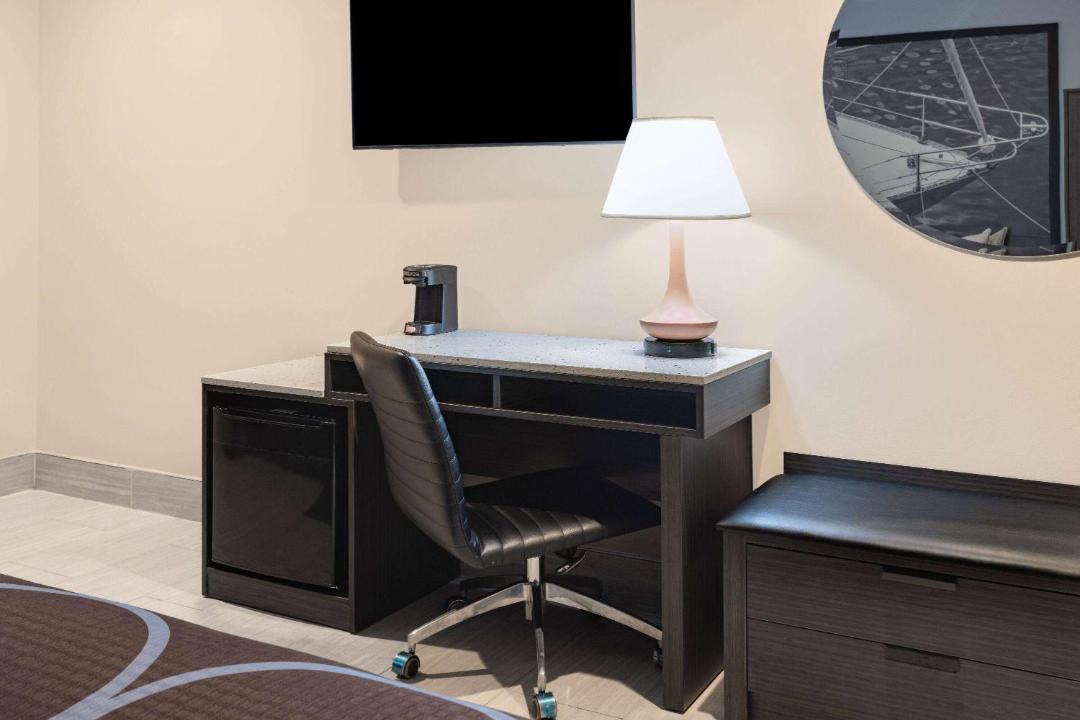 Photo of Others in Lindenhurst