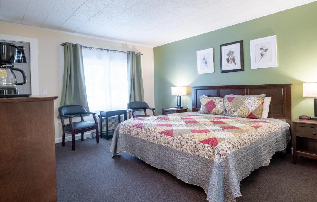 Photo of Bedroom in Salsbury Cove