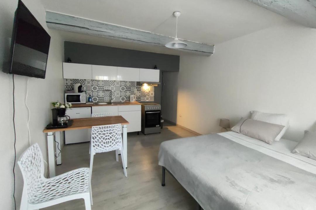 Photo of Bedroom in Saint-Laurent-d'Aigouze