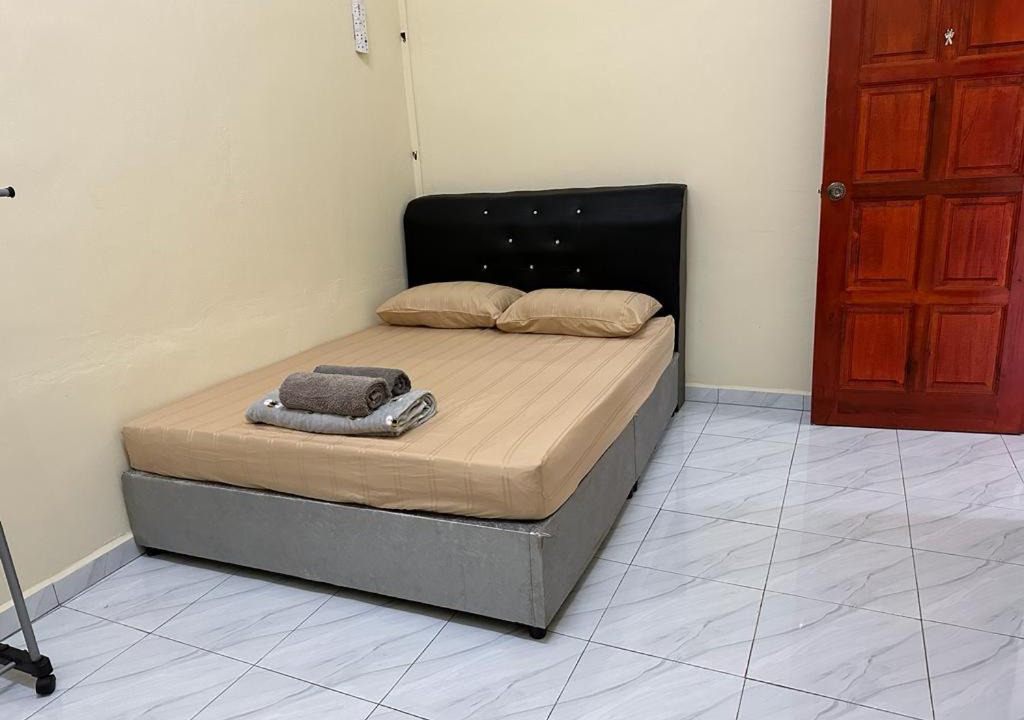 Photo of Bedroom in Kampung Merbau Patah