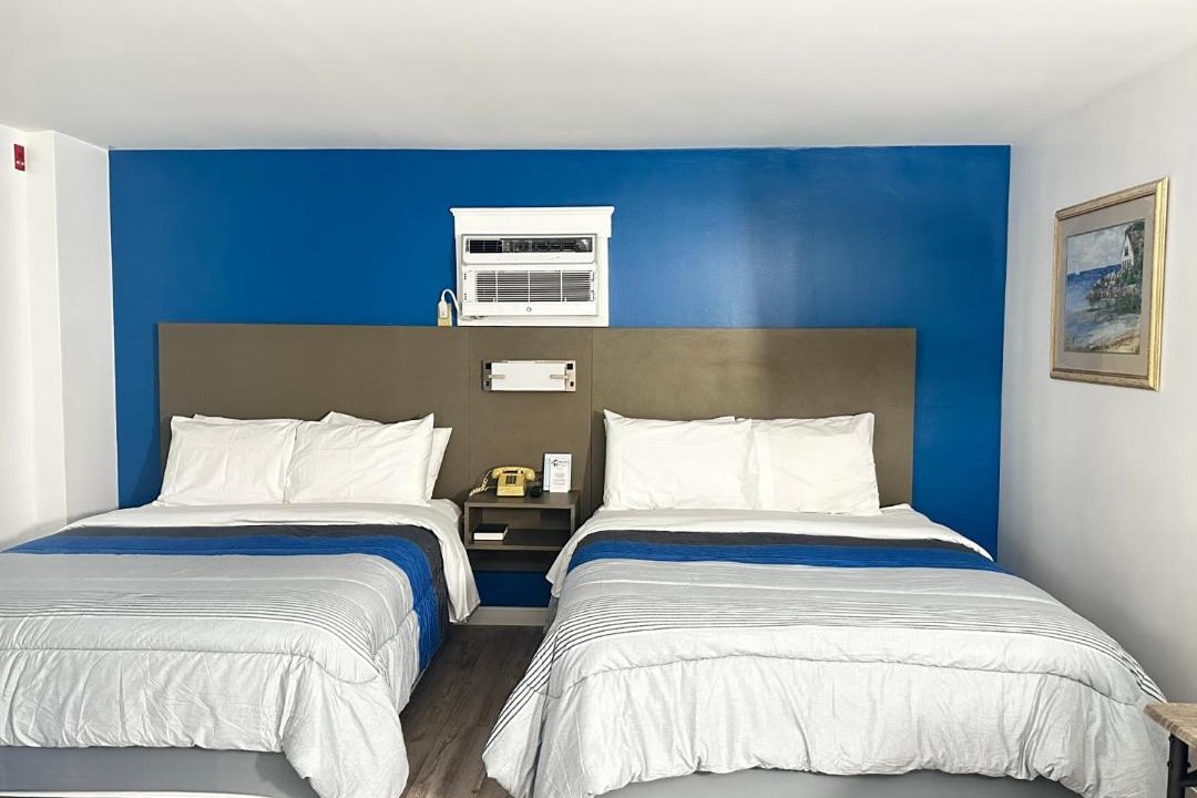 Photo of Bedroom in Manomet