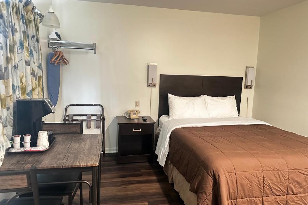 Photo of Bedroom in Manomet