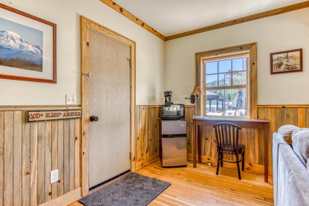 Photo of Others in White Salmon