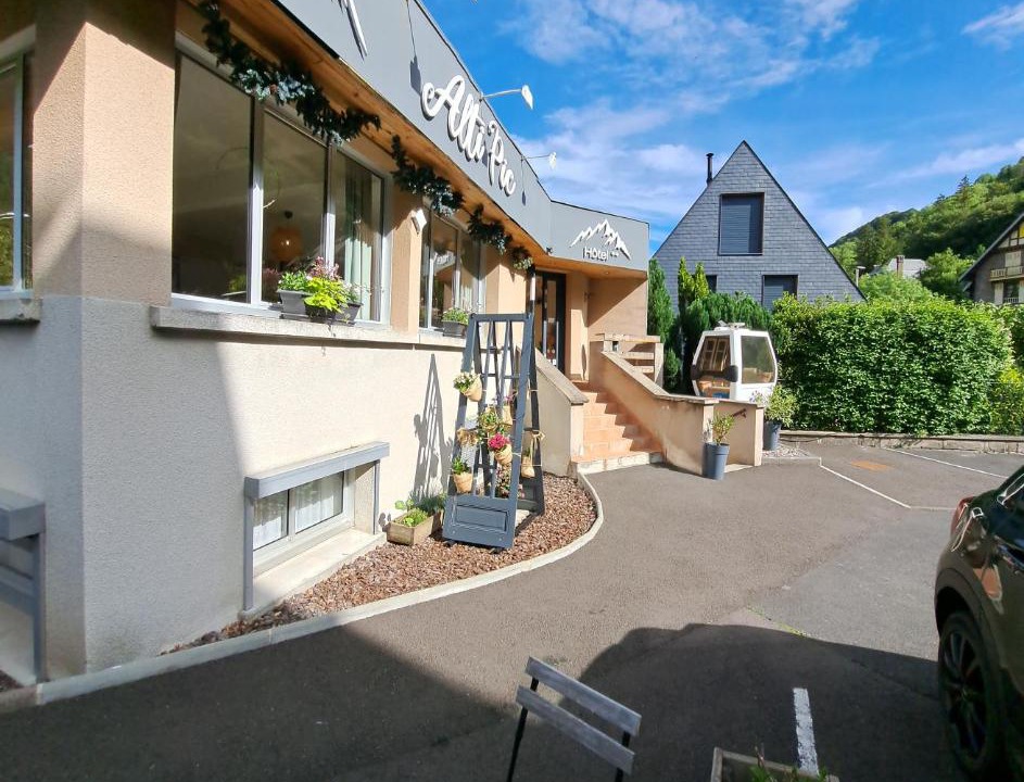 Photo of Others in Mont-Dore