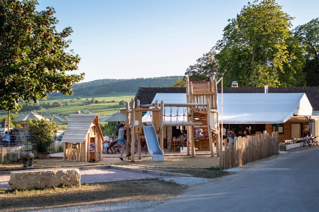 Photo of Others in Meursault