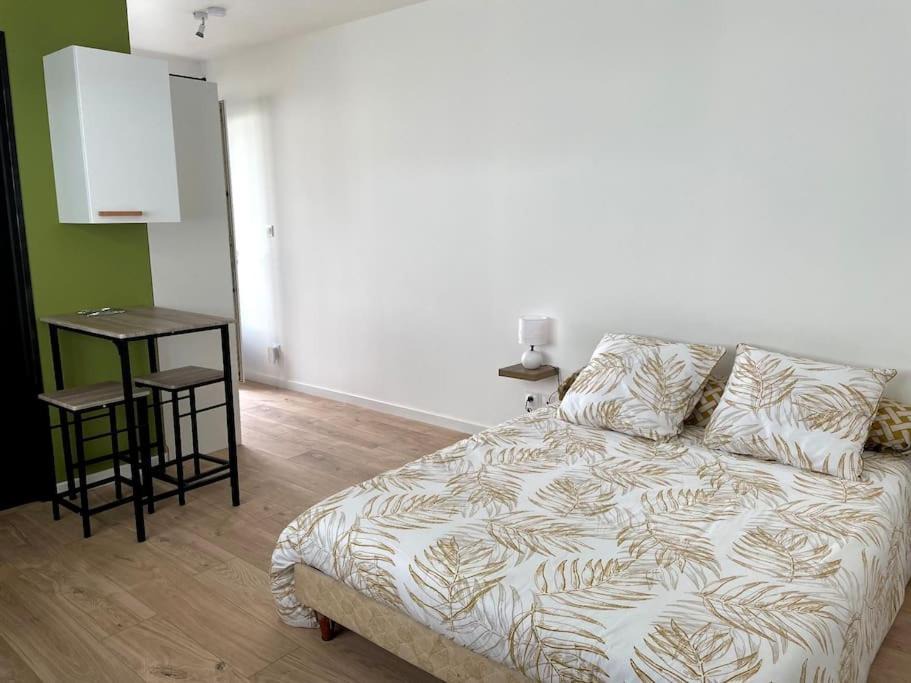 Photo of Others in Andilly