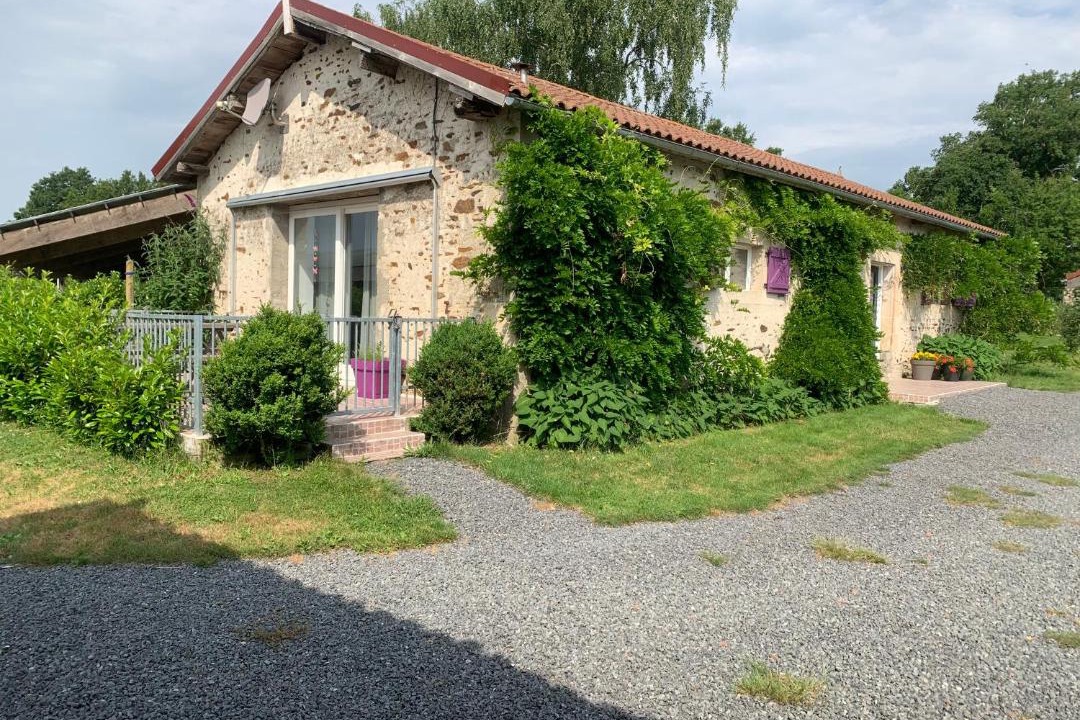 Photo of Others in Bussiere-Poitevine