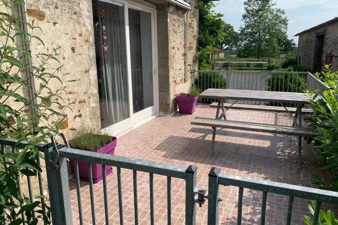 Photo of Patio Balcony in Bussiere-Poitevine