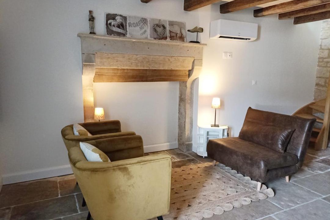 Photo of Others in Lorigne