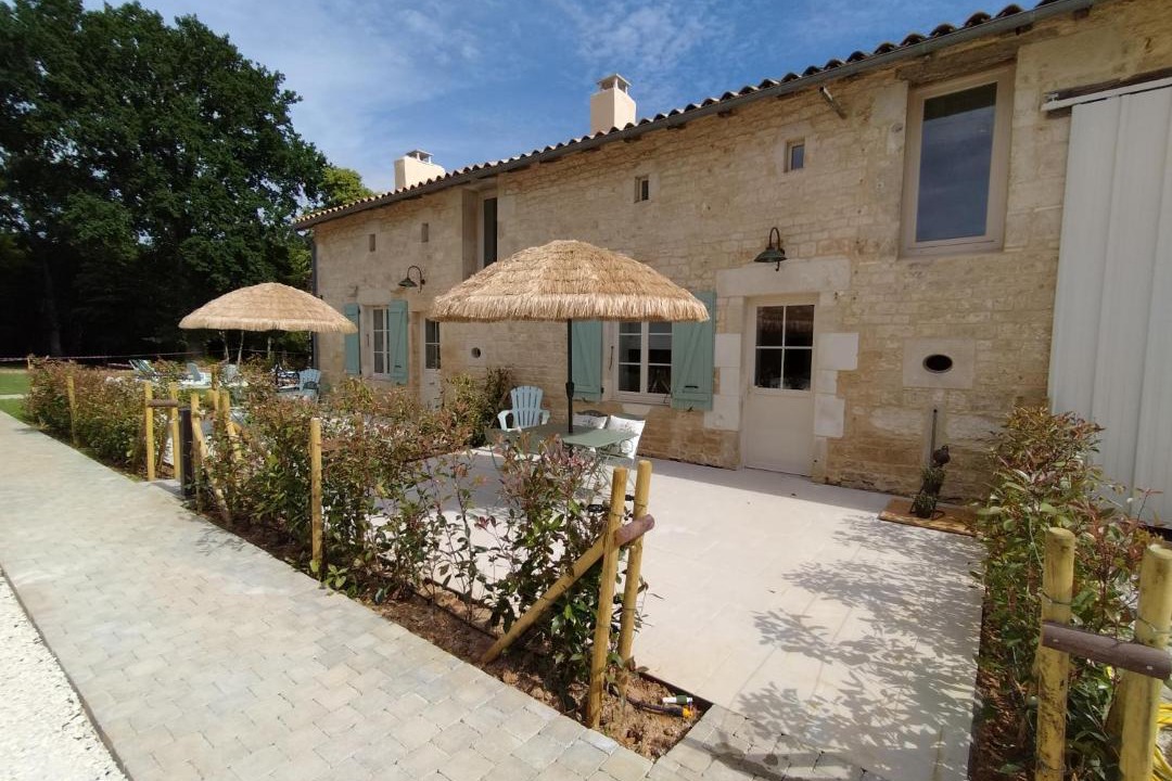 Photo of Others in Lorigne