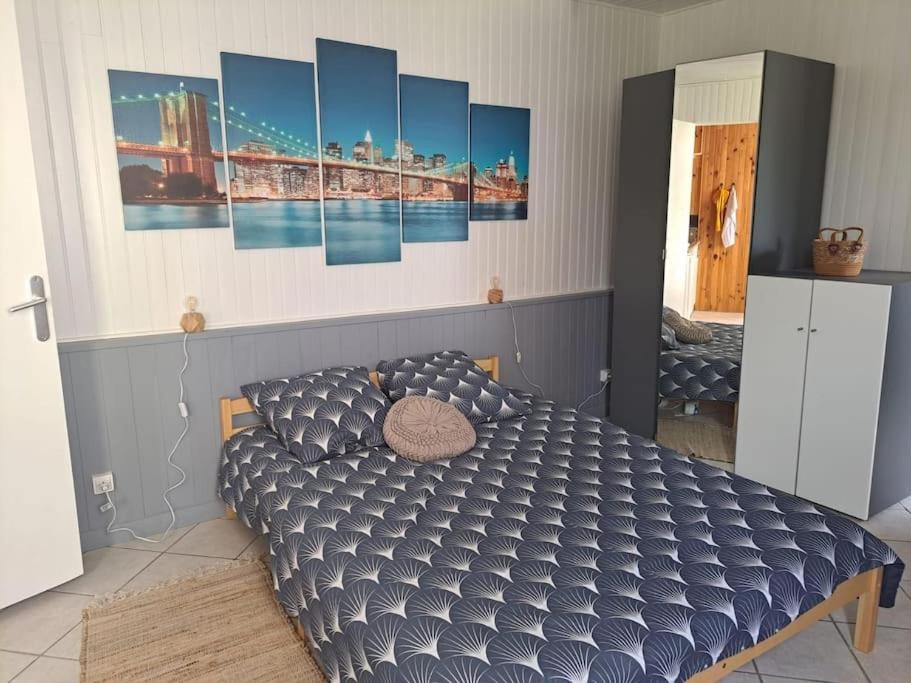 Photo of Bedroom in Pont-de-L'Arche