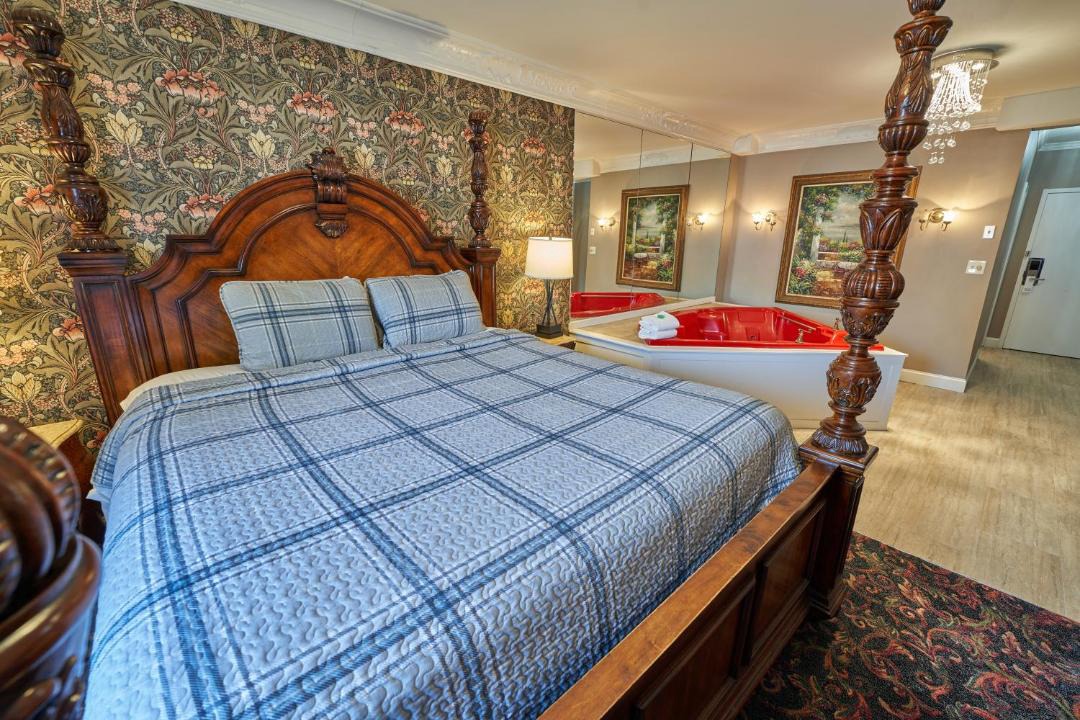 Photo of Bedroom in Main Street Hyannis