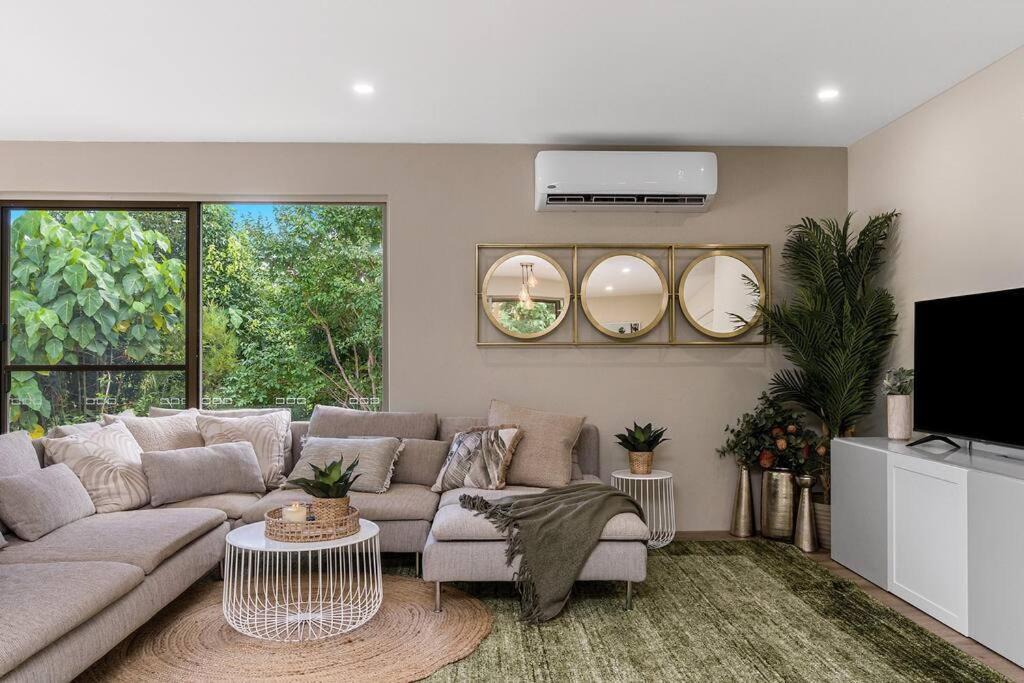 Photo of Livingroom in Burringbar