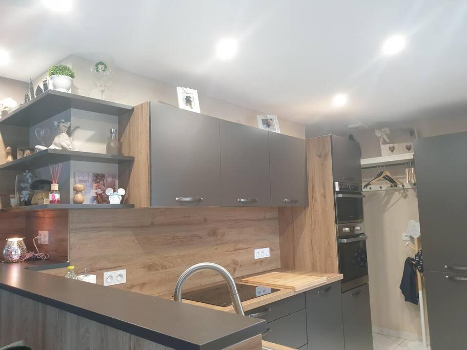 Photo of Kitchen in La Riviere-Saint-Sauveur