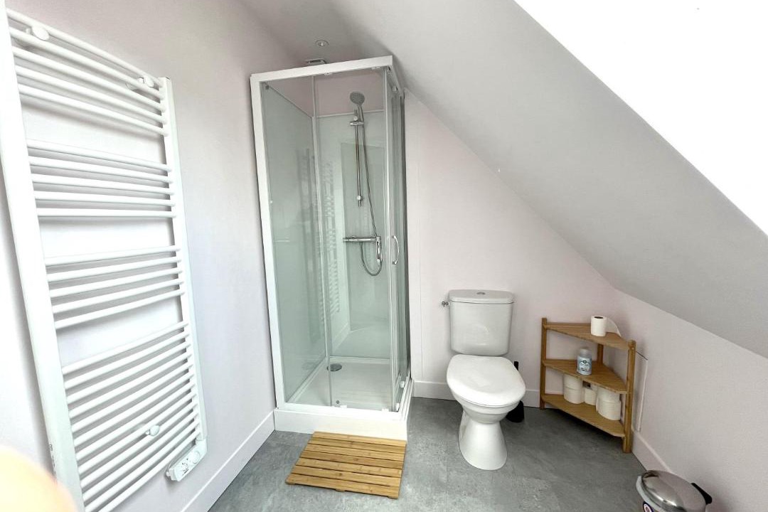 Photo of Bathroom in Enclos
