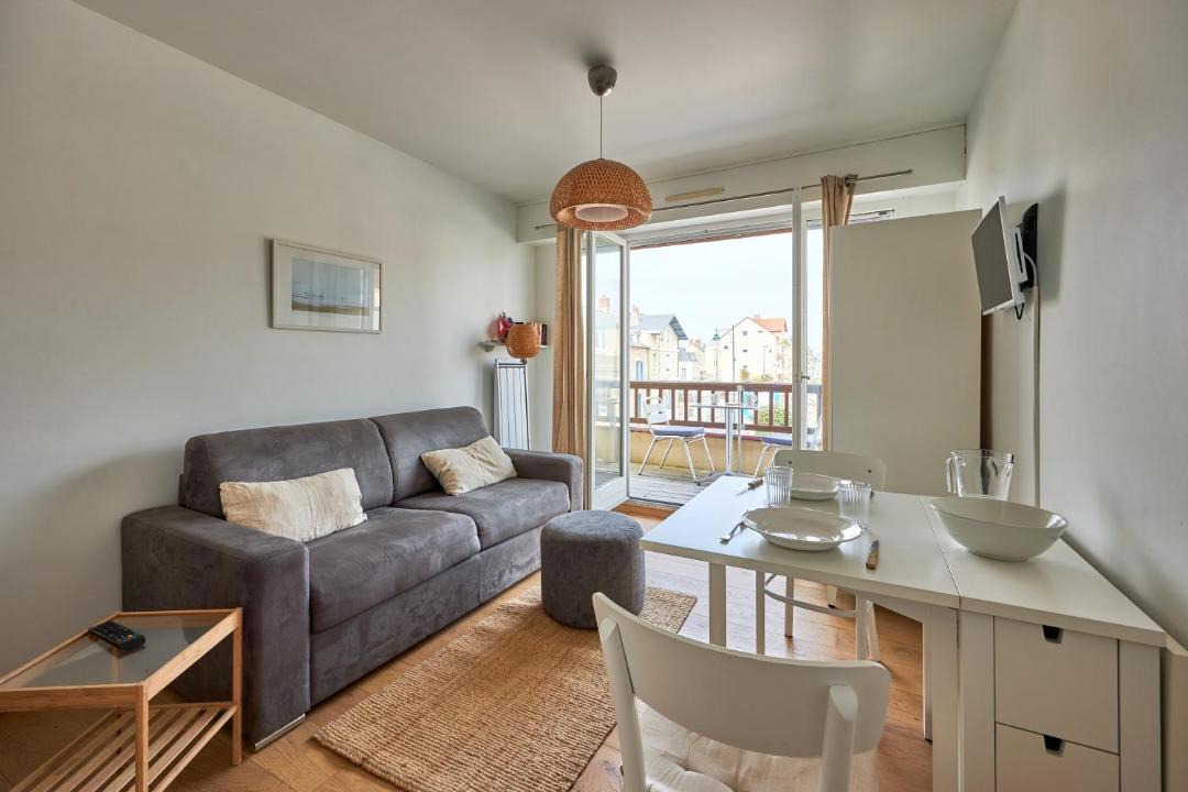 Photo of Livingroom in Saint-Regnobert-de-la-Cote-de-Nacre