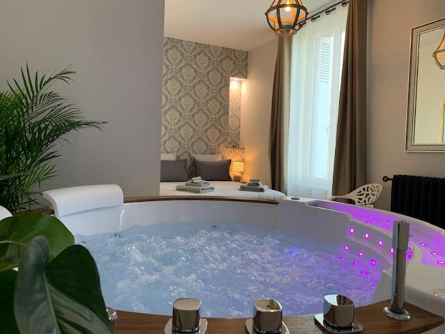 Photo of Others in Bourgueil