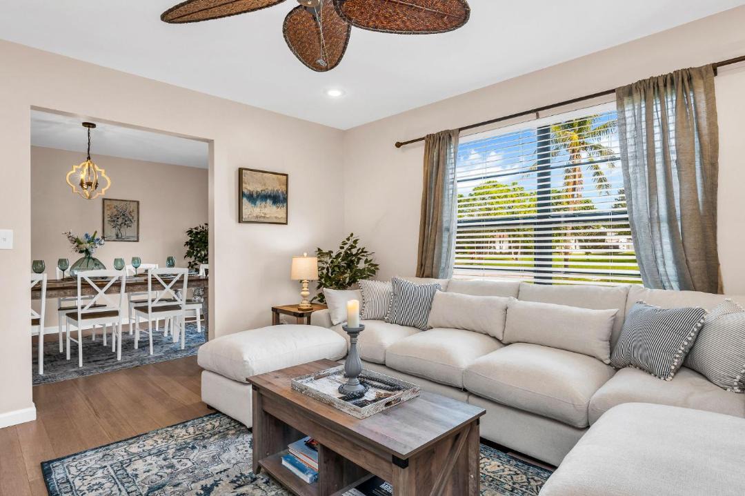 Photo of Livingroom in Palm Beach Country Estates