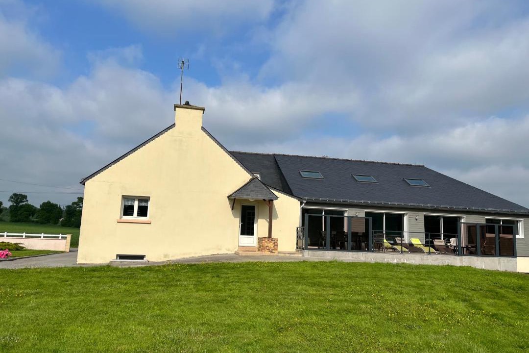 Photo of Buildings in Lanouee