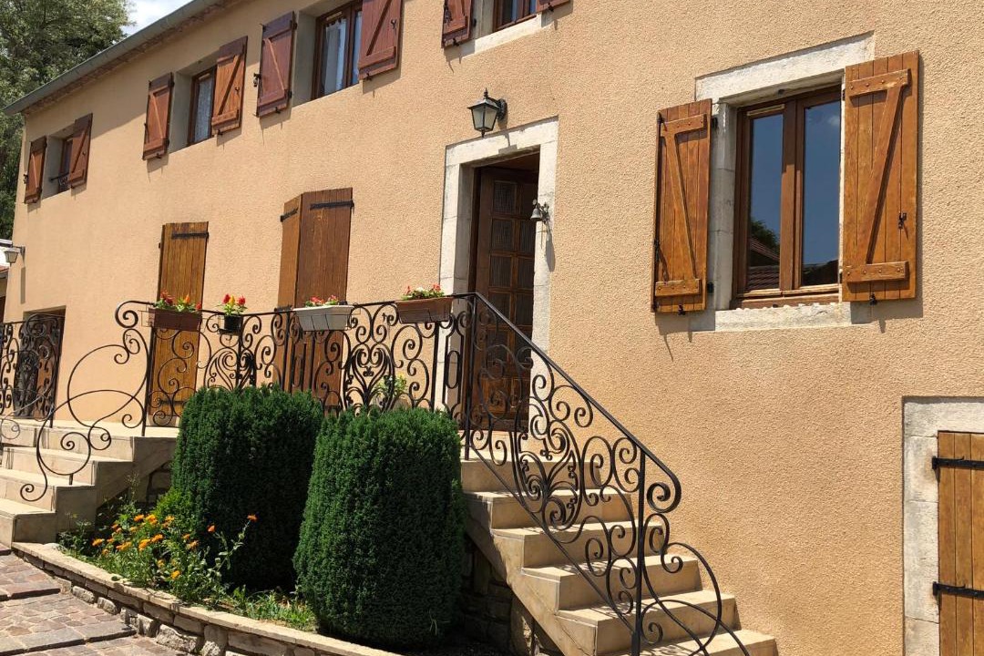 Photo of Buildings in Vensat