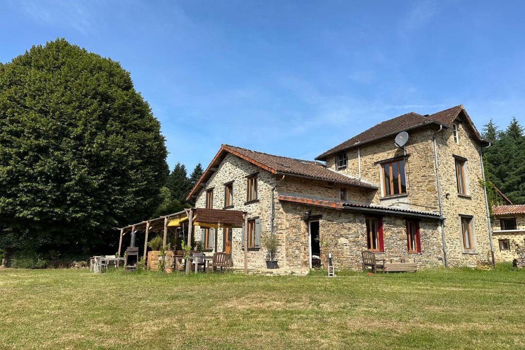 Photo of Others in Pageas