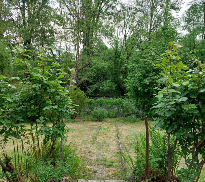 Photo of Others in Audressein