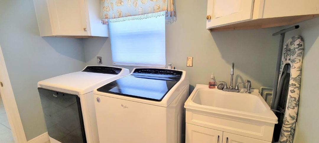 Photo of Others in Cocoa Isles