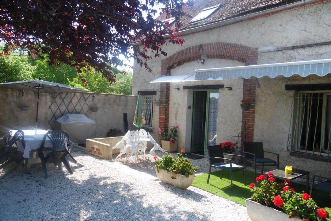 Photo of Others in Montholon