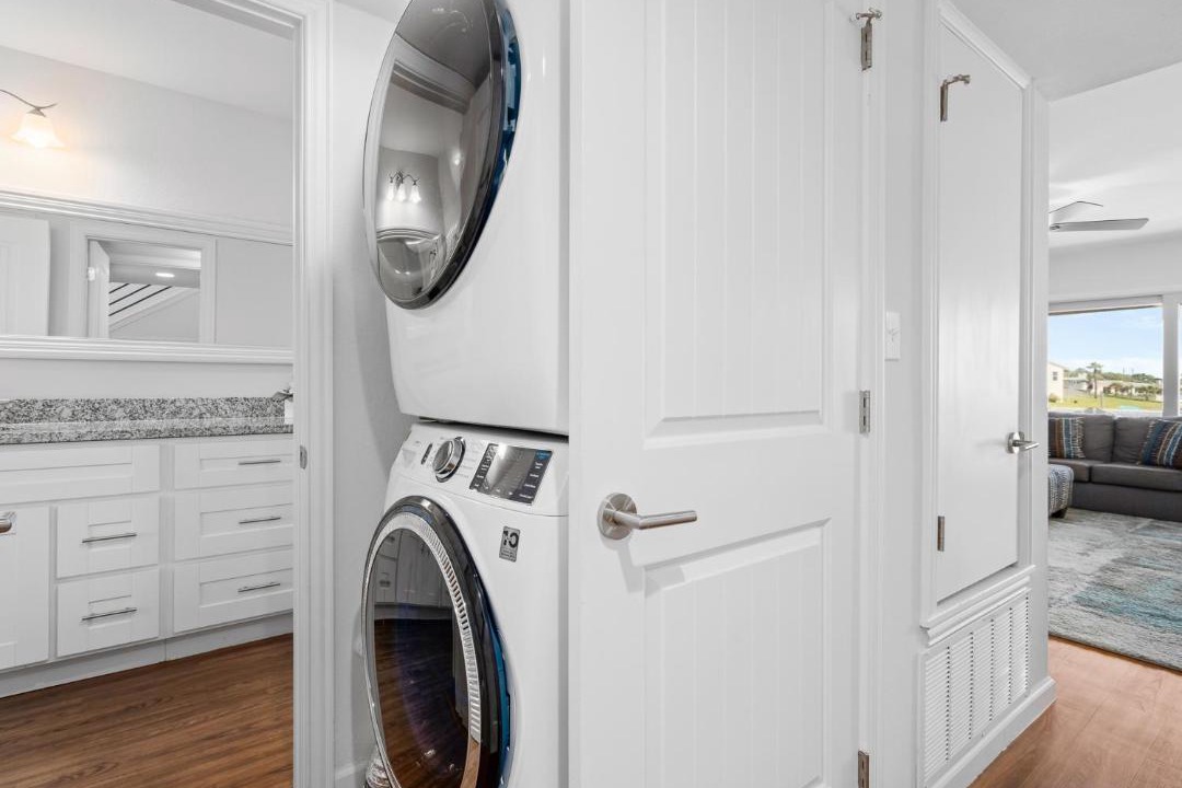 Photo of Others in Harbor Oaks