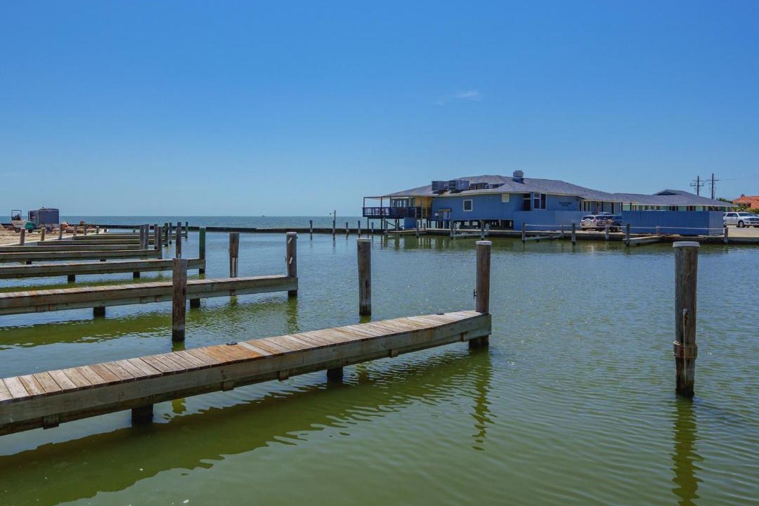 Photo of Others in Harbor Oaks