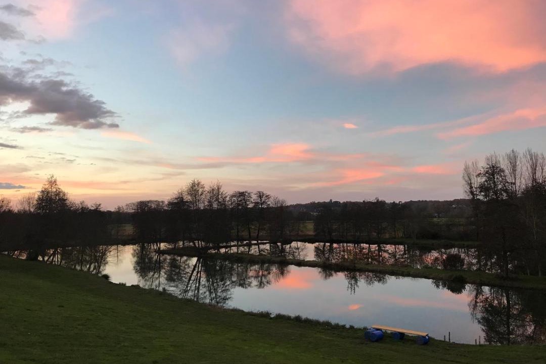 Photo of Others in Cours-de-Pile