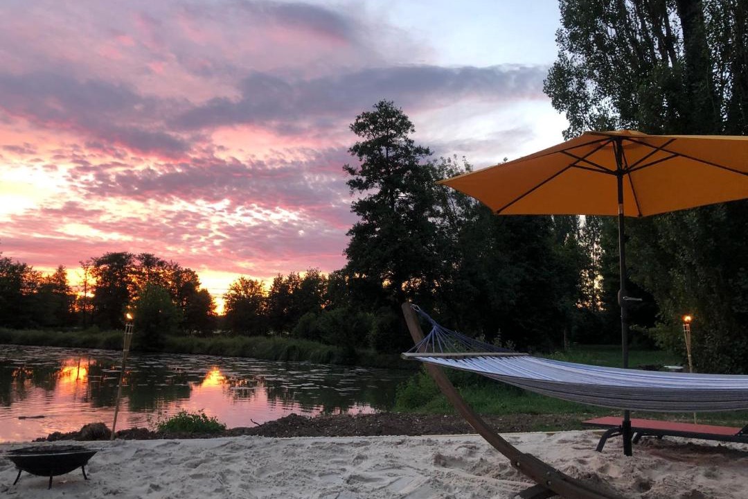 Photo of Others in Cours-de-Pile