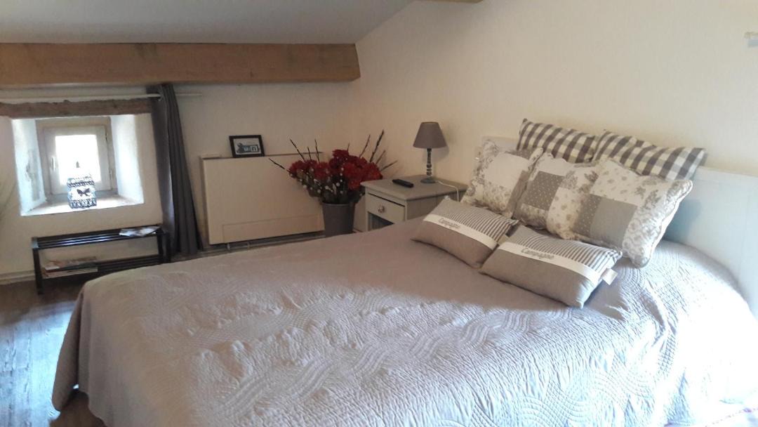 Photo of Bedroom in Saint-Montan