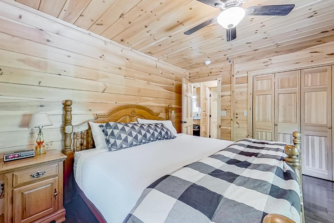 Photo of Bedroom in Wevertown