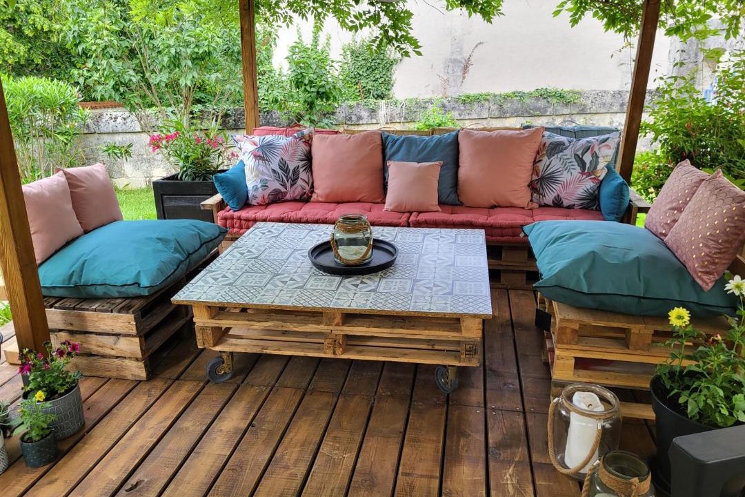 Photo of Patio Balcony in Champagne-et-Fontaine