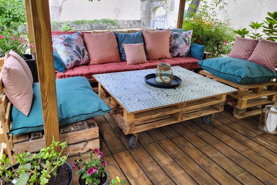 Photo of Patio Balcony in Champagne-et-Fontaine