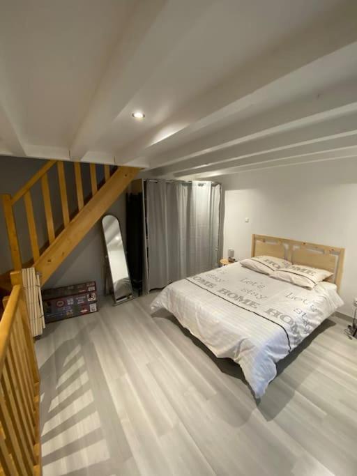 Photo of Bedroom in Fougerolles