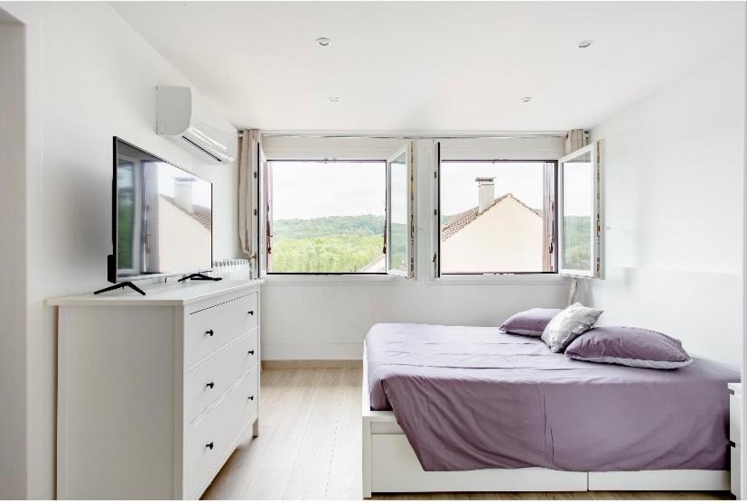 Photo of Bedroom in La Ferte-sous-Jouarre
