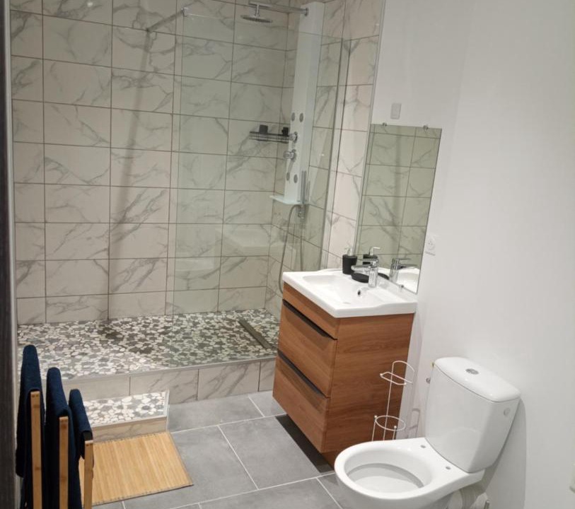 Photo of Bathroom in Foug